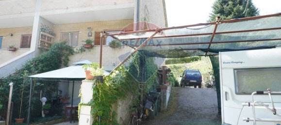 3 bedrooms Villa in Valtopina, Italy No. 356601 3