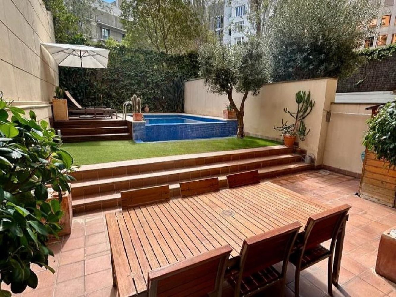 4 bedrooms Duplex in Eixample, Spain No. 246736