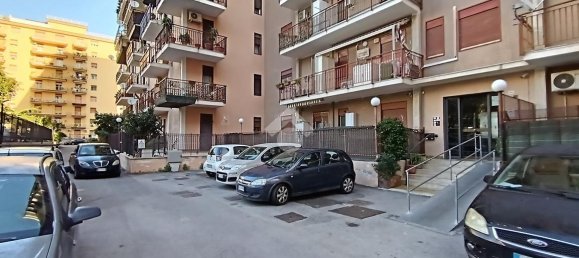 2 rooms Apartment in Palermo, Italy No. 73721 25