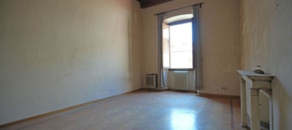 7 rooms Apartment in Pistoia, Italy No. 252274 14