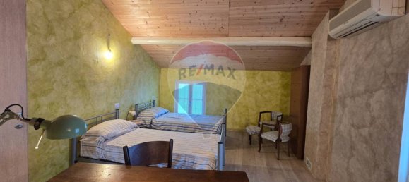 4 bedrooms House in Rovescala, Italy No. 121237 11