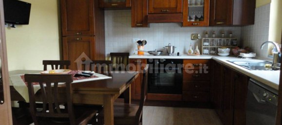 3 Schlafzimmer Haus in Carmagnola, Italy, Nr. 330928 9