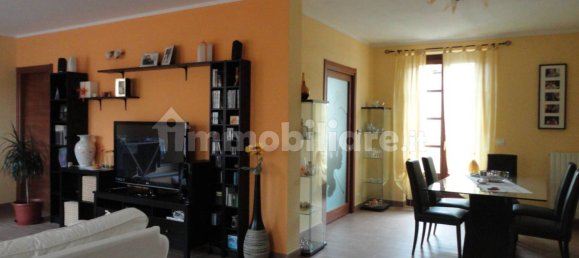 3 Schlafzimmer Haus in Carmagnola, Italy, Nr. 330928 8