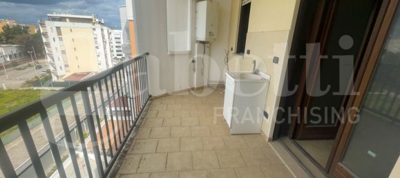 1 bedroom Apartment in Barletta, Italy No. 33239 7