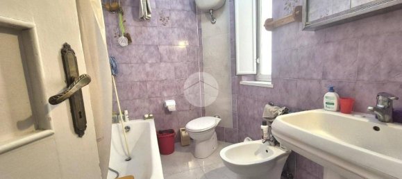 2 bedrooms Apartment in Rome, Italy No. 267700 10