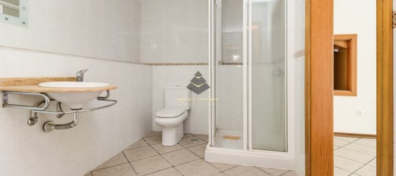 5 bedrooms Villa in Sesimbra, Portugal No. 115534 6