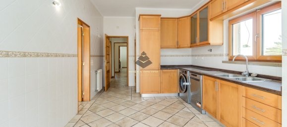 5 bedrooms Villa in Sesimbra, Portugal No. 115534 30