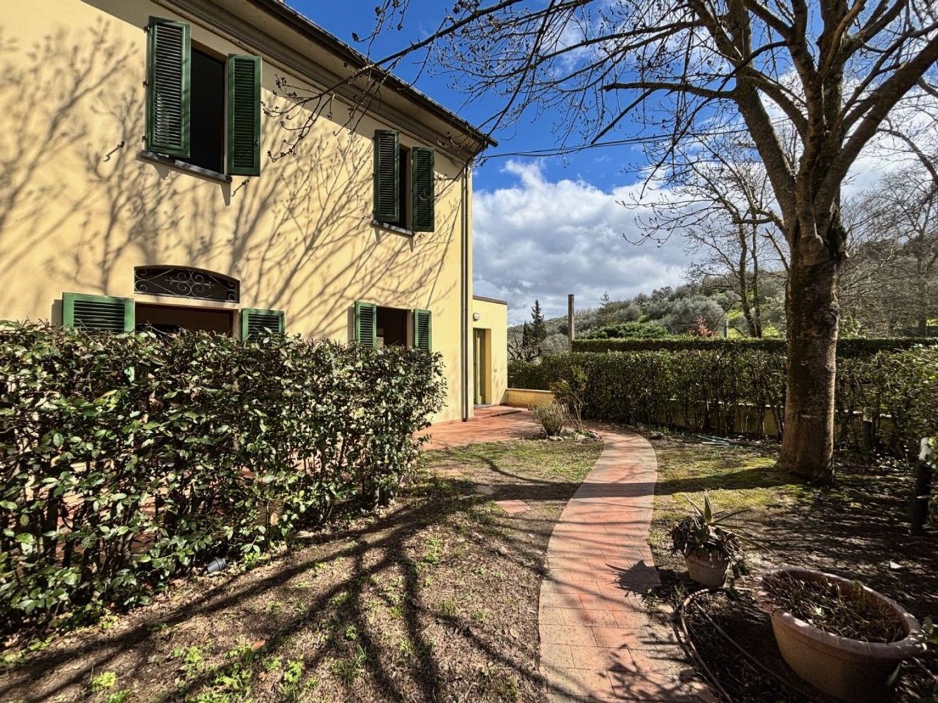 Casa de 6 divisões em Vinci, Italy N.º 16553