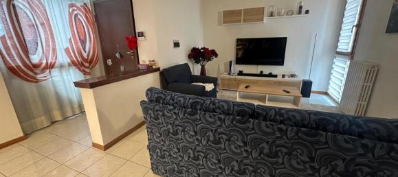 4 rooms Apartment in Empoli, Italy No. 150576 23