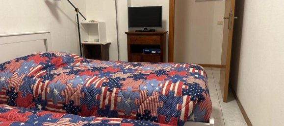 4 rooms Apartment in Empoli, Italy No. 150576 18