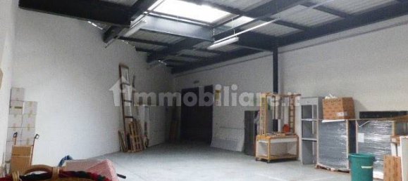 Склад с 5 комнатами в Виллорба, Италия № 159739 2