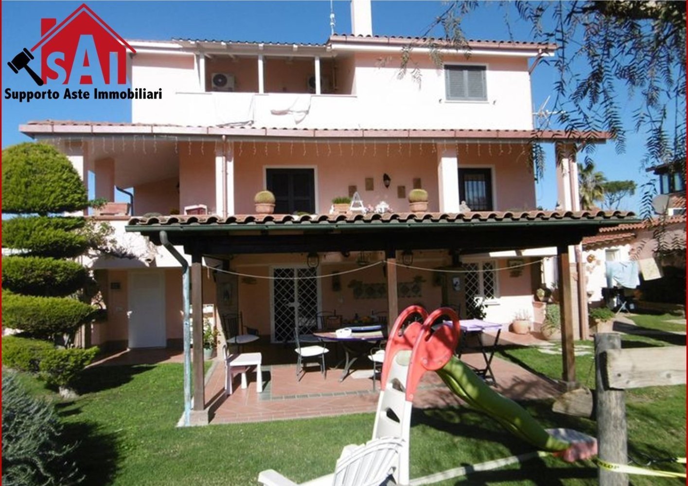 Casa de 5 habitaciónes en Rome, Italy No. 27192