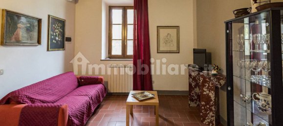 5 bedrooms House in Lucca, Italy No. 42656 14