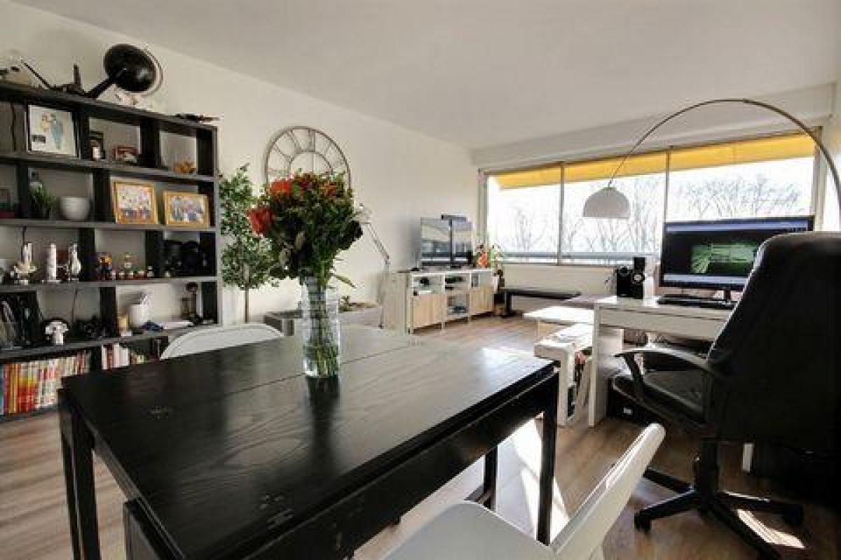 Studio-Eigentumswohnung in Vaucresson, France, Nr. 29418