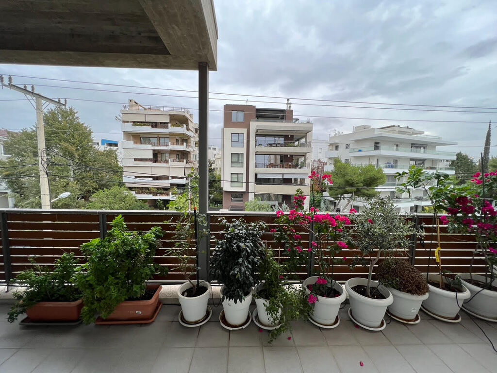 4 bedrooms Apartment in Voula, Greece No. 2938