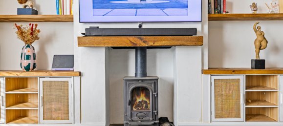 3 bedrooms House in Redhill, United Kingdom No. 987 6