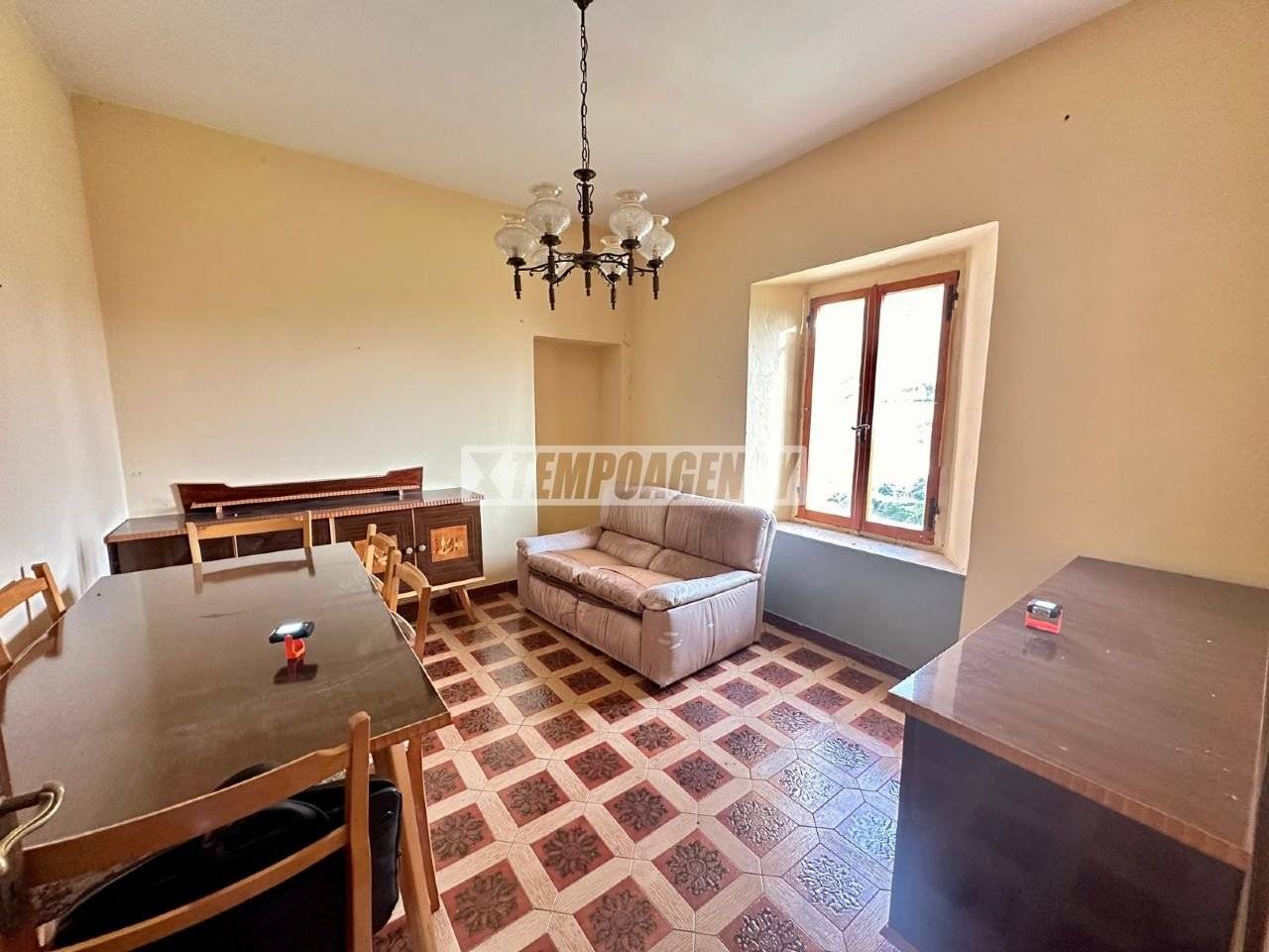 2 Schlafzimmer Haus in Montese, Italy, Nr. 144831