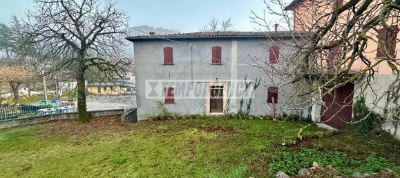 2 Schlafzimmer Haus in Montese, Italy, Nr. 144831 8