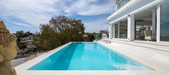 3 bedrooms Villa in Fuengirola, Spain No. 45548 22