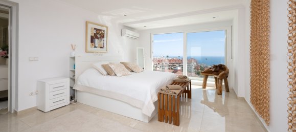 3 bedrooms Villa in Fuengirola, Spain No. 45548 4