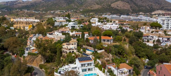 3 bedrooms Villa in Fuengirola, Spain No. 45548 12