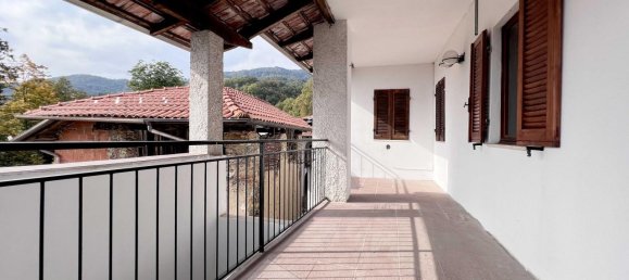 4 rooms House in Ailoche, Italy No. 238317 13