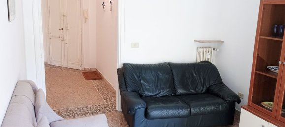 5 rooms Apartment in Rome, Italy No. 279392 3