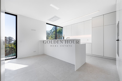 4 bedrooms Apartment in Vila Nova de Gaia, Portugal No. 343860