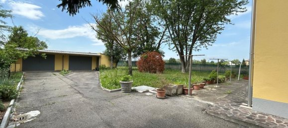 8 غرف نوم منزل في Parma, Italy رقم 371281 4