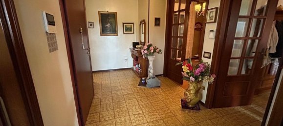 8 غرف نوم منزل في Parma, Italy رقم 371281 15