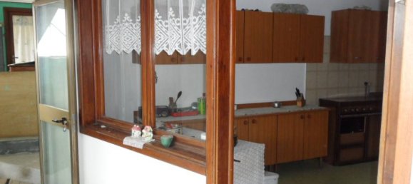 Дом с 3 спальнями в Вальдуджа, Италия № 124280 8