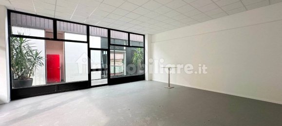 2 rooms Commercial property in Casalecchio di Reno, Italy No. 85488 7
