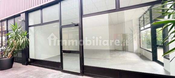 2 rooms Commercial property in Casalecchio di Reno, Italy No. 85488 5