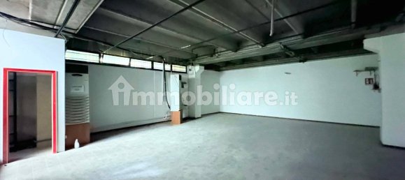 2 rooms Commercial property in Casalecchio di Reno, Italy No. 85488 2