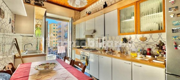 2 bedrooms Apartment in Naples, Italy No. 76375 9