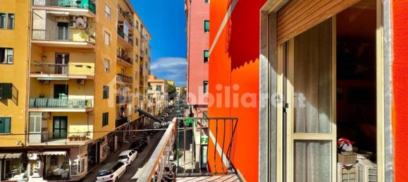 2 bedrooms Apartment in Naples, Italy No. 76375 6