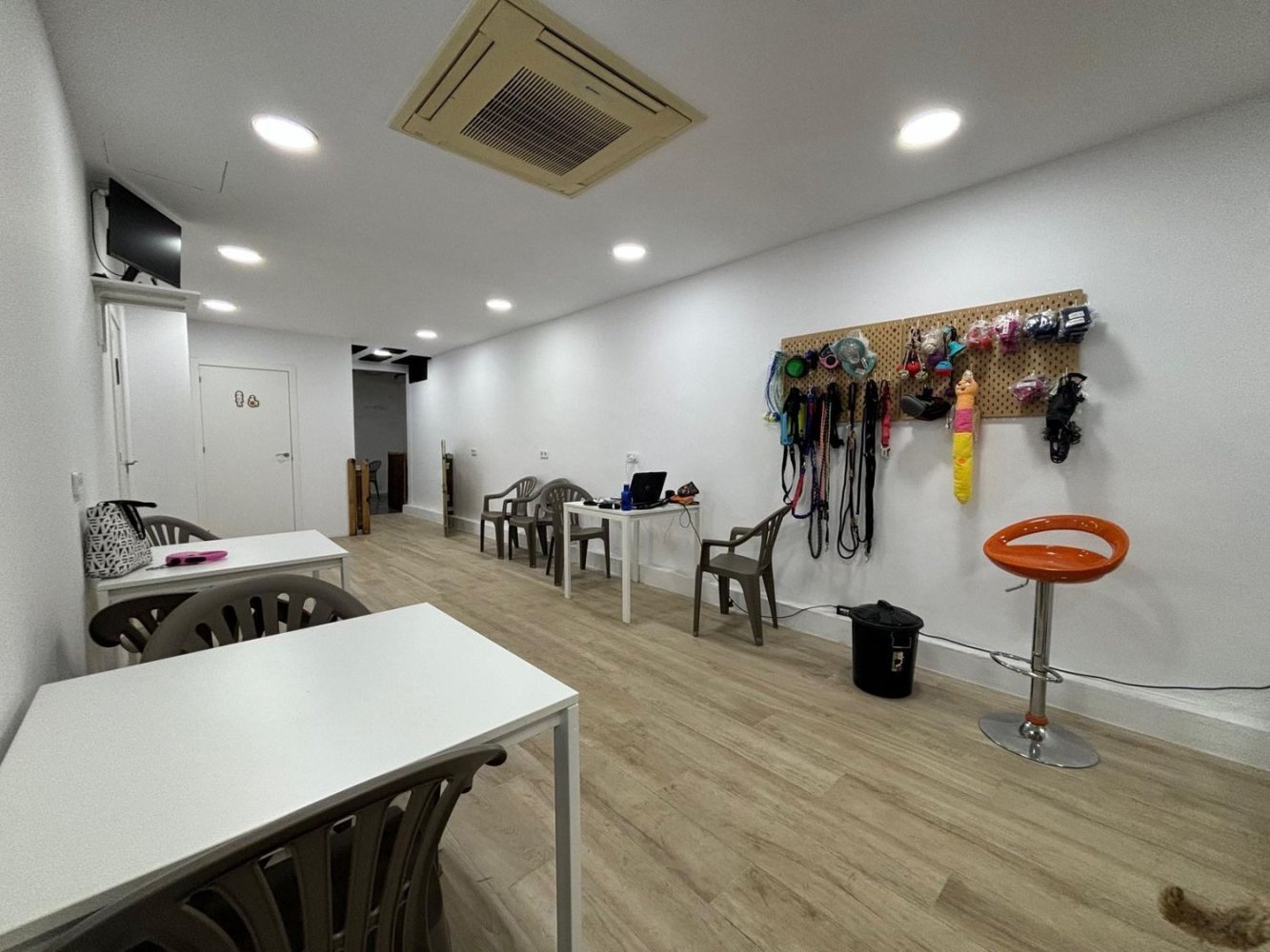 Gewerbliche Immobilie in Eixample, Spain 260m², Nr. 215417