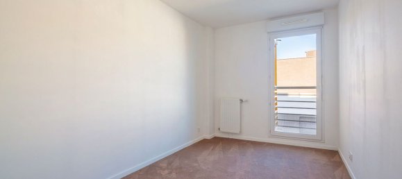 Apartamento de 2 dormitorios en Bezons, France No. 136866 8