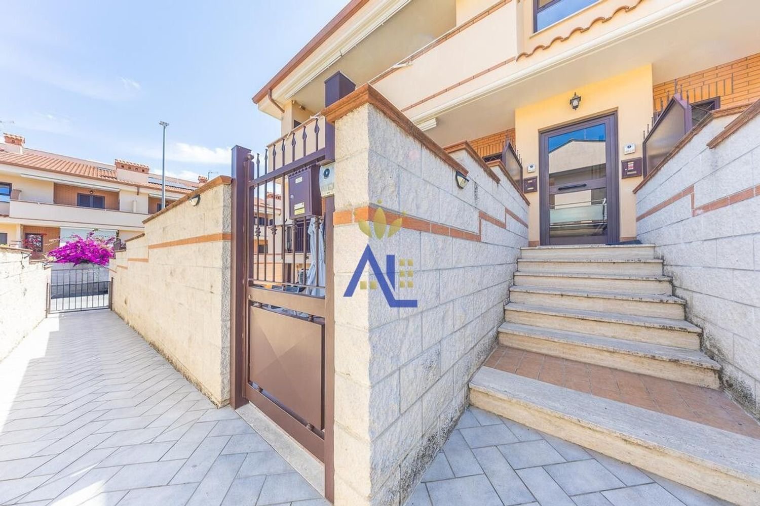 4 bedrooms Apartment in Rome, Italy No. 321611