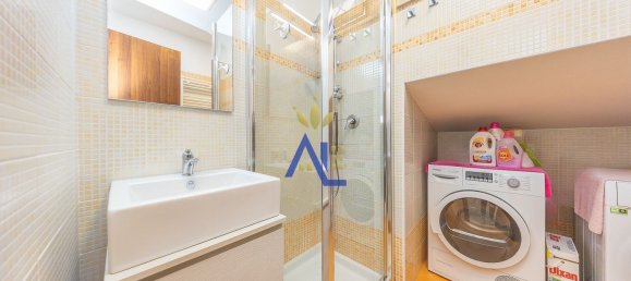 4 bedrooms Apartment in Rome, Italy No. 321611 11