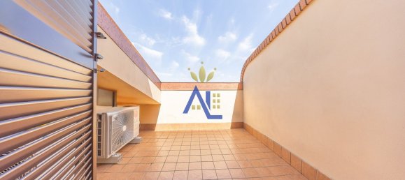 4 bedrooms Apartment in Rome, Italy No. 321611 20