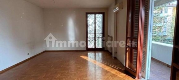 3 bedrooms Apartment in Pontedera, Italy No. 100620 6