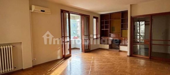 3 bedrooms Apartment in Pontedera, Italy No. 100620 17