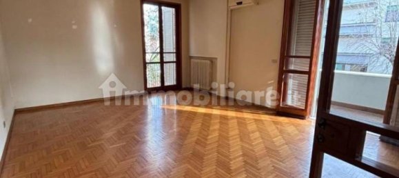 3 bedrooms Apartment in Pontedera, Italy No. 100620 5