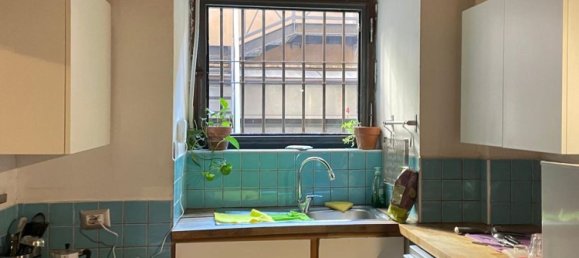 2 rooms Apartment in Rome, Italy No. 207456 4