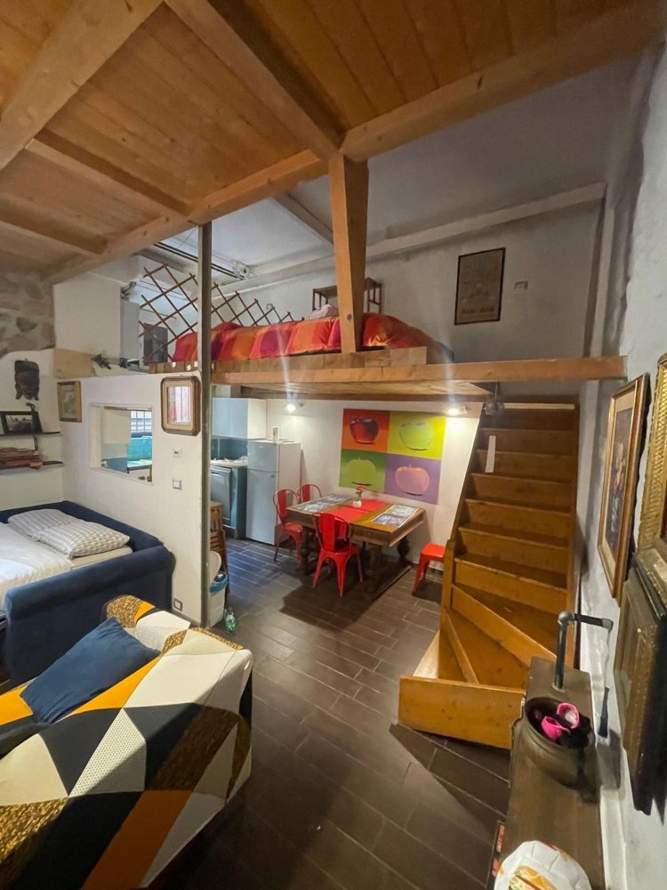 2 rooms Apartment in Rome, Italy No. 207456