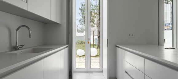 1 bedroom Apartment in Lisbon, Portugal No. 134216 4