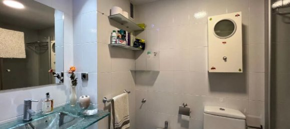Apartamento de 3 dormitorios en Boadilla del Monte, Spain No. 180893 8