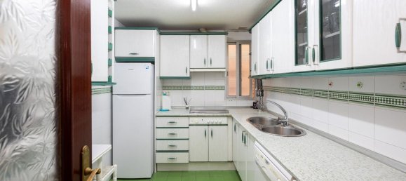 4 bedrooms Apartment in Granada, Spain No. 105669 12