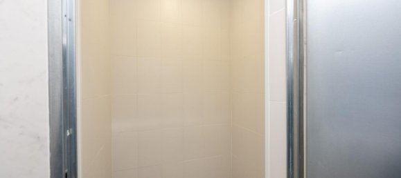 4 bedrooms Apartment in Granada, Spain No. 105669 30